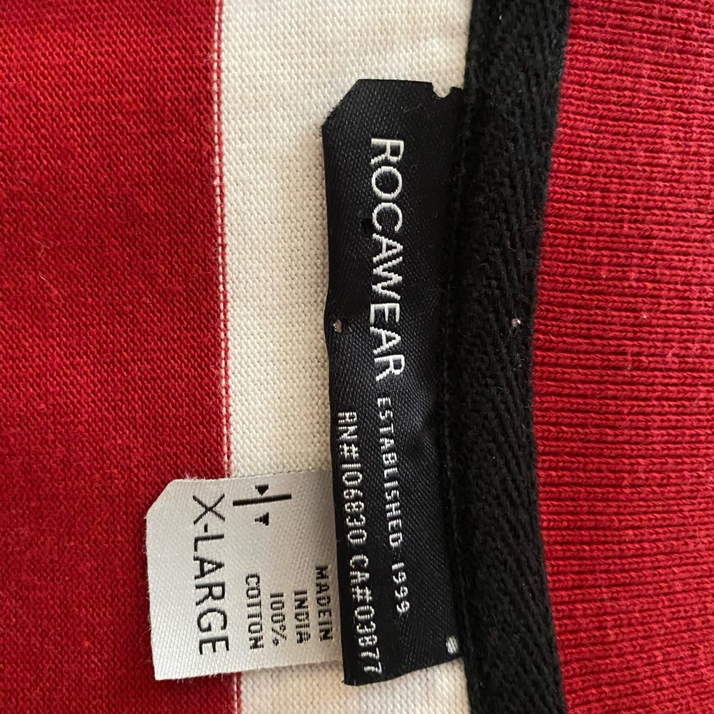 Rocawear Bold Red and White Polo Shirt - Picture 5 of 7